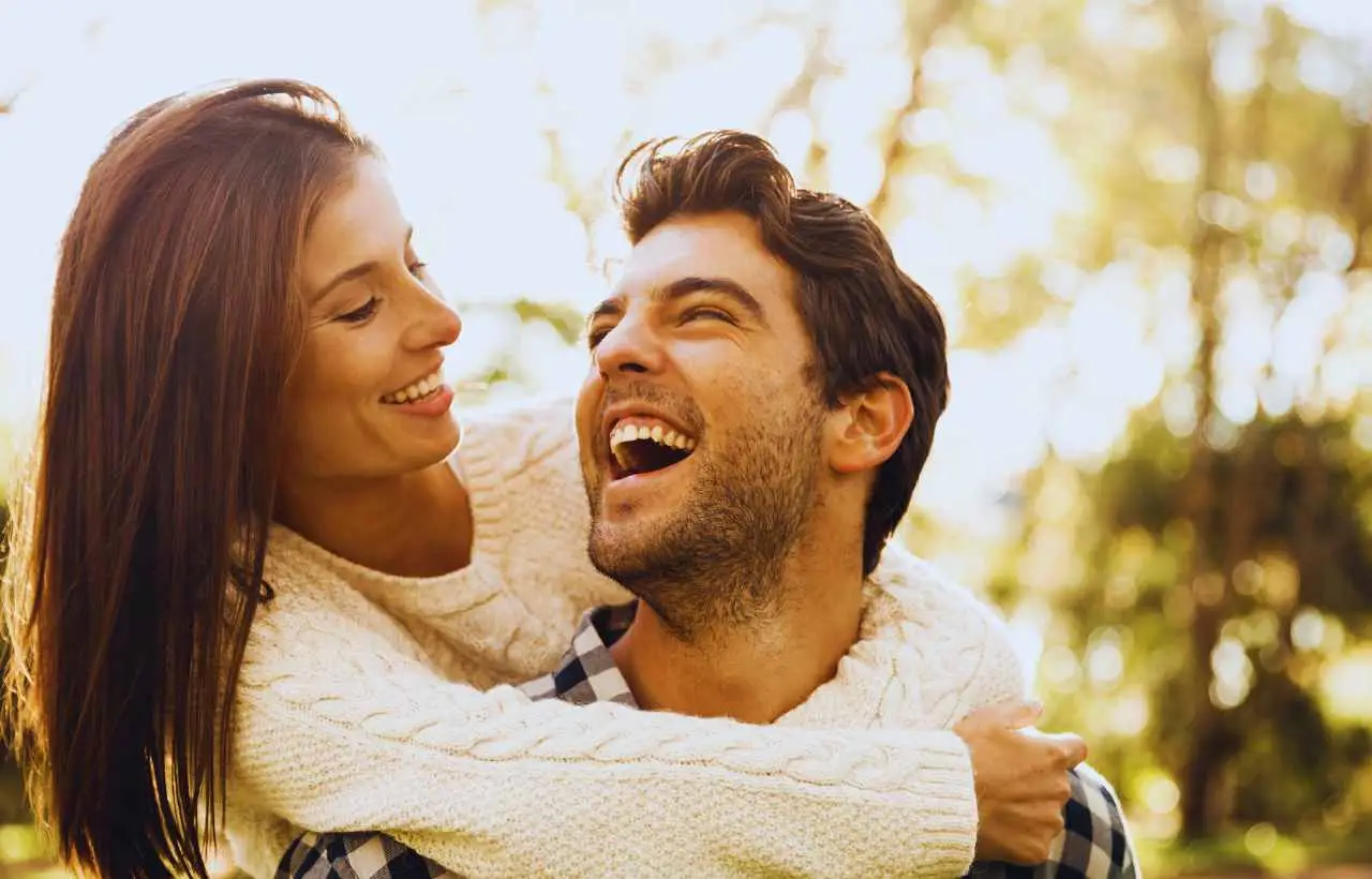 La regola 80/20 nelle relazioni: ecco perché cambia tutto nel tuo rapporto di coppia